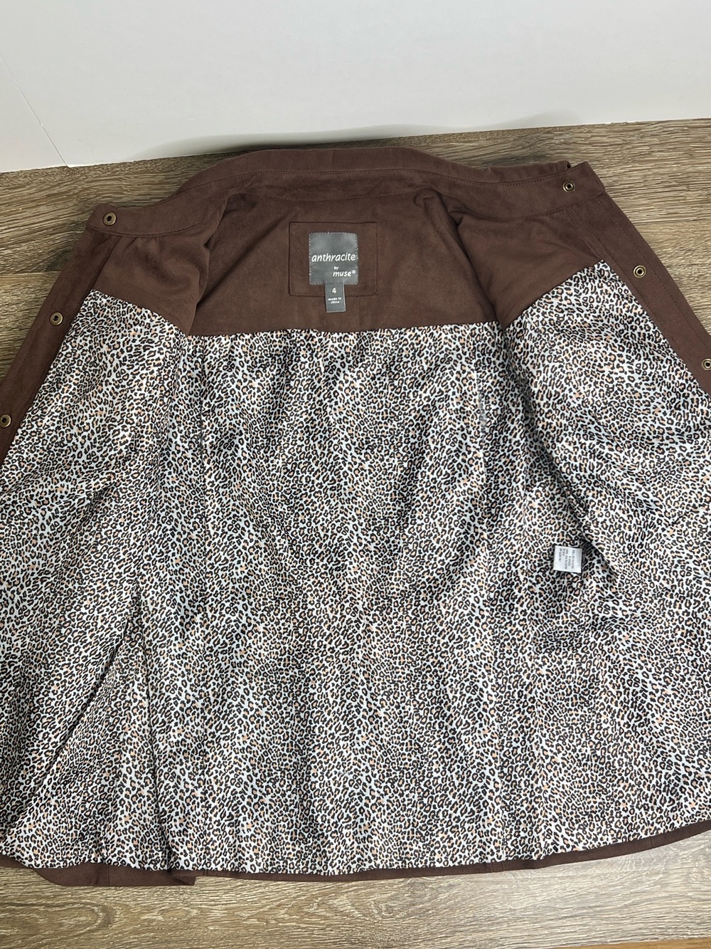 Anthracite by Muse Brown Faux Suede Utility Jacket Women’s Size 4 Leopard Lined - Picture 3 of 9